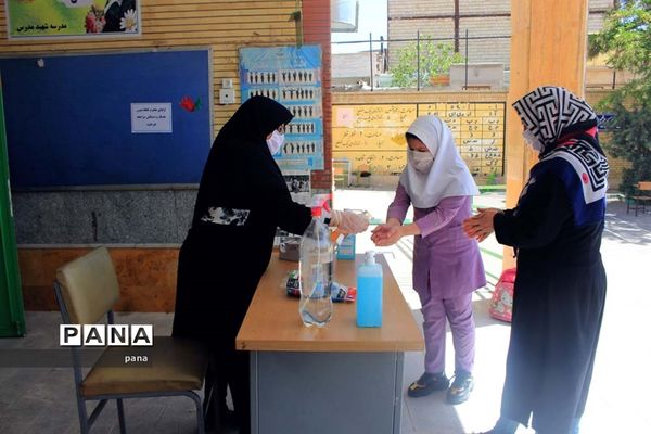 بازگشایی مدارس آذربایجان شرقی و حضور دانش‌آموزان جهت رفع اشکال