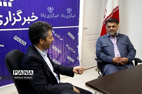 بازدید جمعی از مسئولان ذوب آهن اصفهان از خبرگزاری پانا