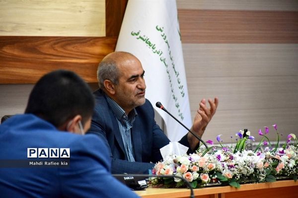 برگزارى جلسه کمیته رسیدگی  به جعل اسناد اداره‌کل آموزش و پرورش آذربایجان شرقى