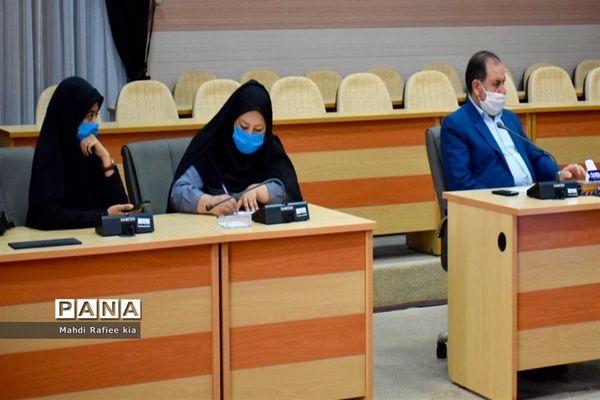 برگزارى جلسه کمیته رسیدگی  به جعل اسناد اداره‌کل آموزش و پرورش آذربایجان شرقى