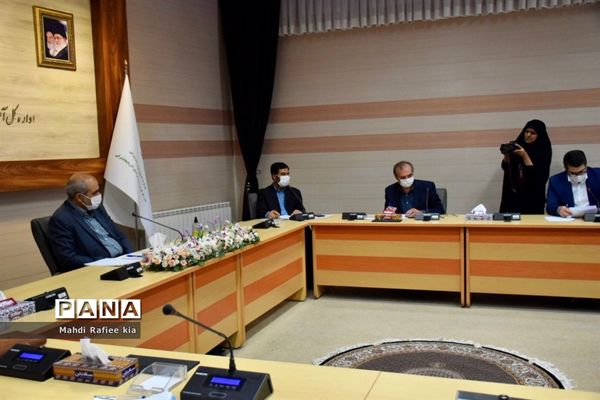 برگزارى جلسه کمیته رسیدگی  به جعل اسناد اداره‌کل آموزش و پرورش آذربایجان شرقى