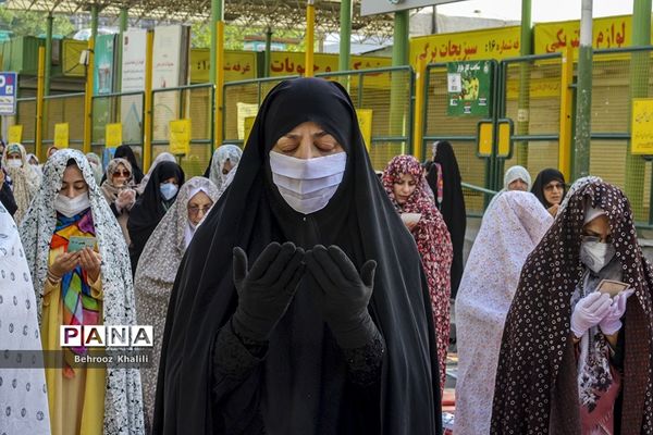 اقامه نماز عید سعید فطر در شهرک اکباتان