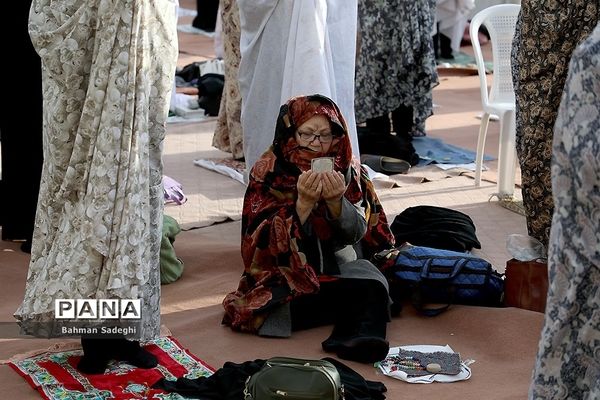 اقامه نماز عید سعید فطر در مسجدالرسول میدان رسالت