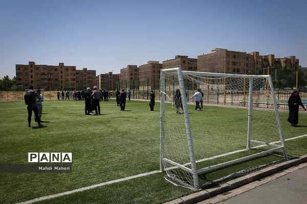 آیین افتتاح و بهره برداری زمین ورزشی روباز منطقه ۱۶