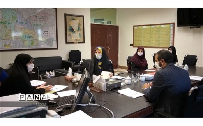 نشست شورای نظارت و هماهنگی پیش دبستان منطقه۳