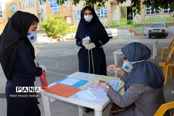 امتحانات نهایی پایه دوازدهم حوزه مدرسه معینی بوشهر