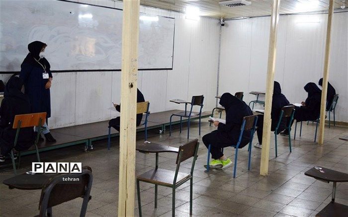 جلسه پیشگیری و کنترل بیماری کرونا  در حوزه های امتحان منطقه 2 تهران