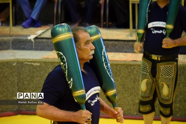 برگزارى مراسم آزادسازى زندانیان جرائم غیر عمد ورزشکار و جوان آذربایجان شرقى.