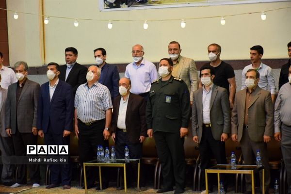 برگزارى مراسم آزادسازى زندانیان جرائم غیر عمد ورزشکار و جوان آذربایجان شرقى.
