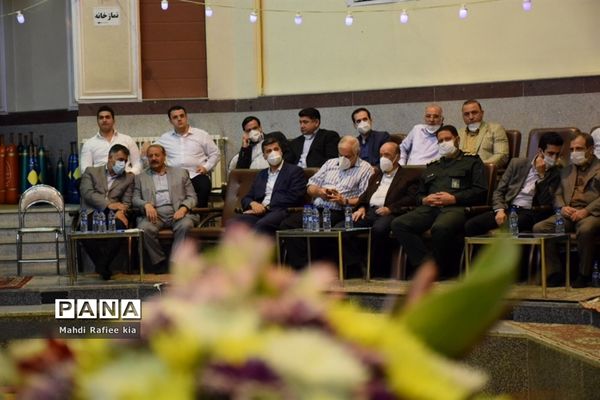 برگزارى مراسم آزادسازى زندانیان جرائم غیر عمد ورزشکار و جوان آذربایجان شرقى.