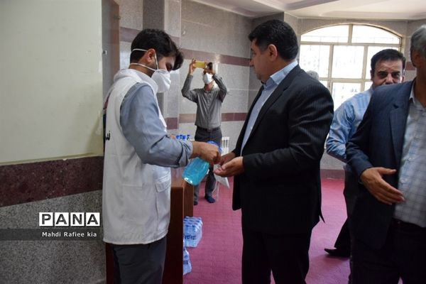 برگزارى مراسم آزادسازى زندانیان جرائم غیر عمد ورزشکار و جوان آذربایجان شرقى.