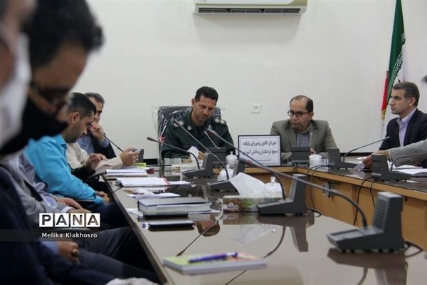 نشست شورای کانون و پایگاه بسیج دانش‌آموزی و فرهنگیان محمودآباد