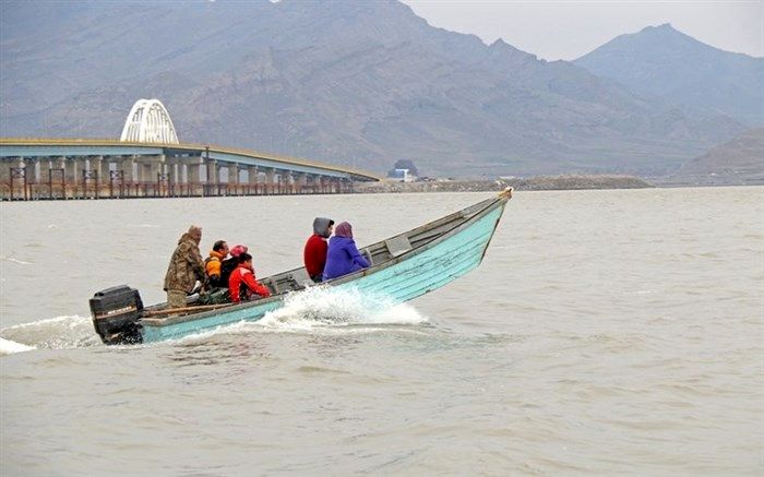 تاکید معاون وزیر نیرو بر لزوم تسریع در اجرای طرح‌های گردشگری آبی