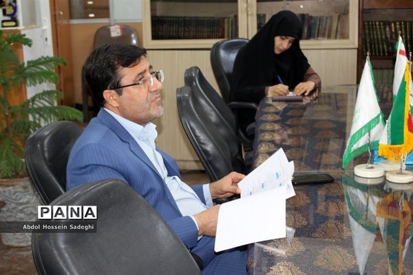 نشست هم‌اندیشی کارکنان سازمان دانش آموزی استان بوشهر با محوریت تولید محتوا جهت شبکه آموزش دانش آموزی ( شاد )