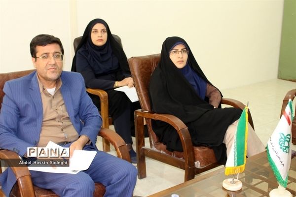 جلسه ویدئو کنفرانس مدیران، معاونان و مسئولان تشکل‌های دانش‌آموزی استان بوشهر با سازمان‌های دانش‌آموزی کشور پیرامون شبکه آموزشی شاد