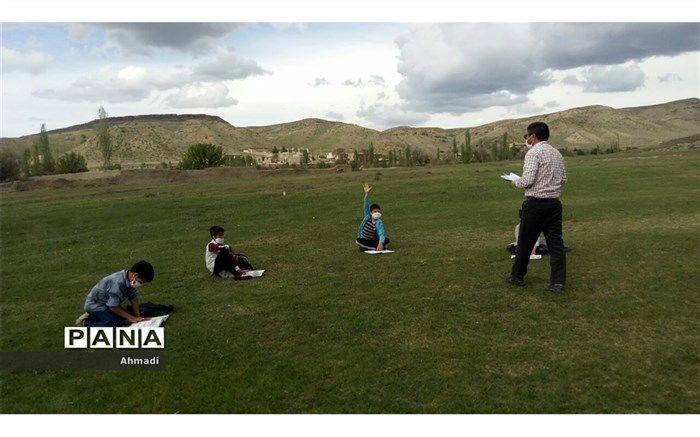 آموزش در مناطق مرزی استان خراسان شمالی با رعایت فاصله اجتماعی