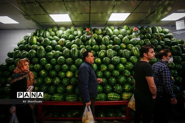 فاصله‌گذاری اجتماعی هوشمند  در بازار میوه تره بار