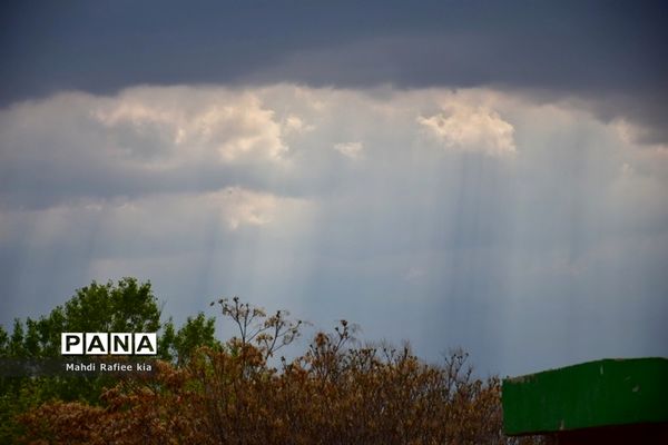 جلوه زیباى بهار در تبریز