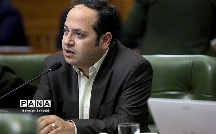 انتقاد عضو شورای شهر تهران از حصارکشی‌های فضای سبز منطقه ۲۲