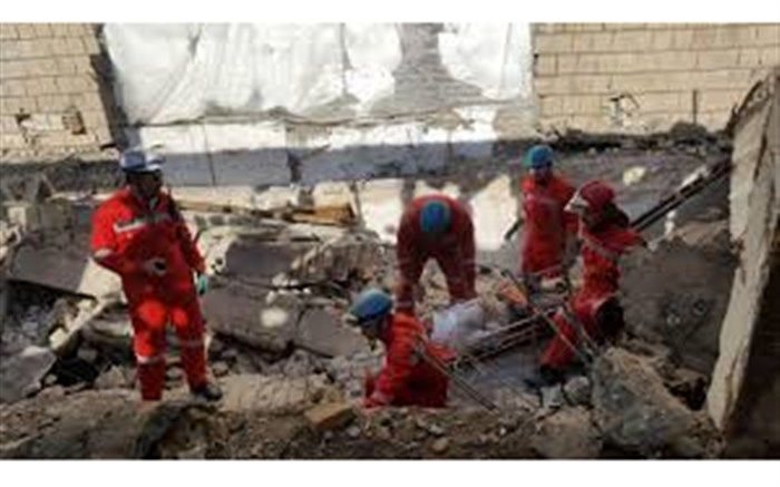 نجات ۳۰ تن از حریق یک ساختمان مسکونی در تهران