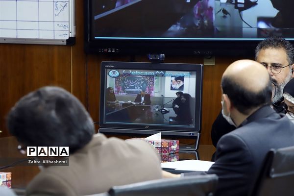 تقدیر از معلمان نمونه تهرانی