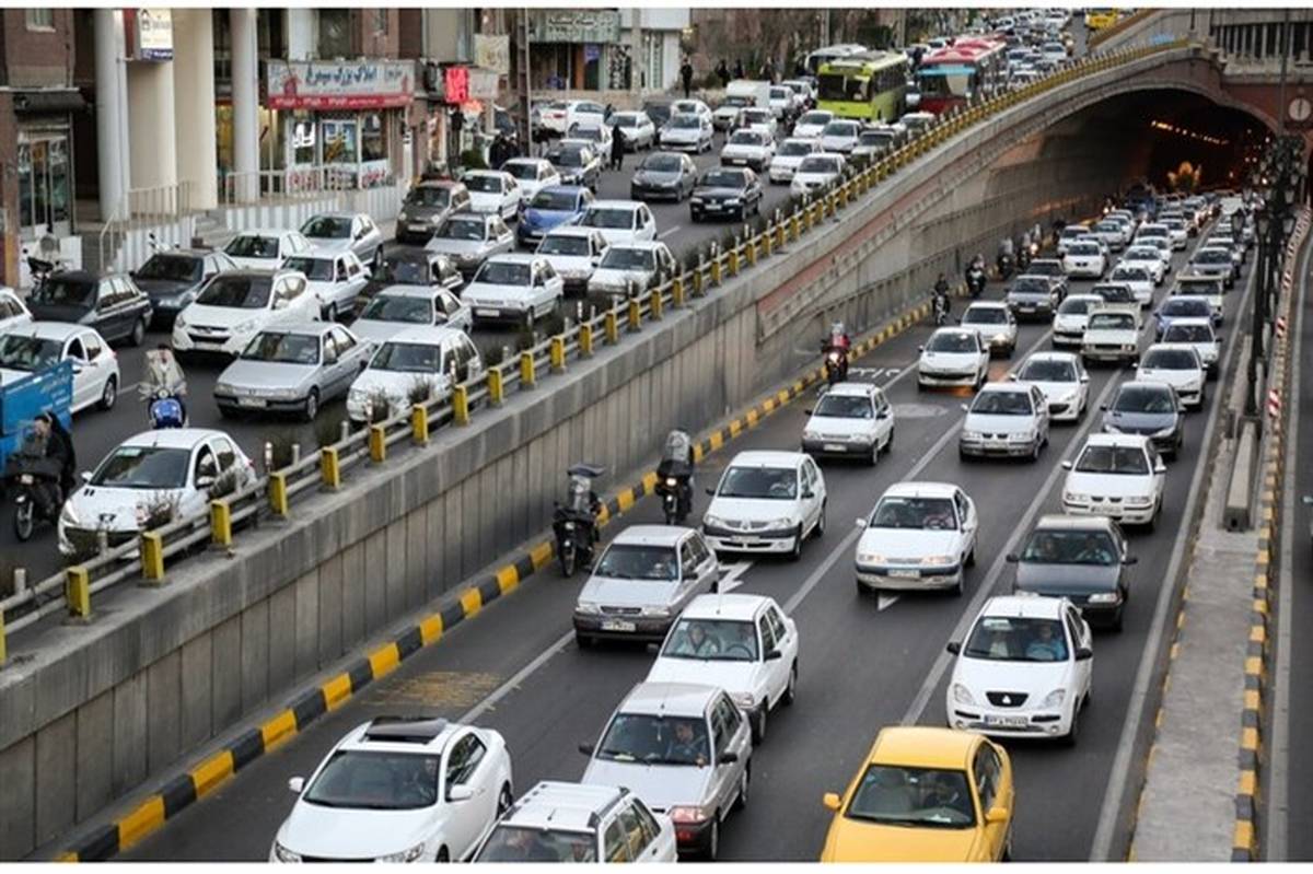 ترافیک سنگین در ۱۱ معبر بزرگراهی در پایتخت