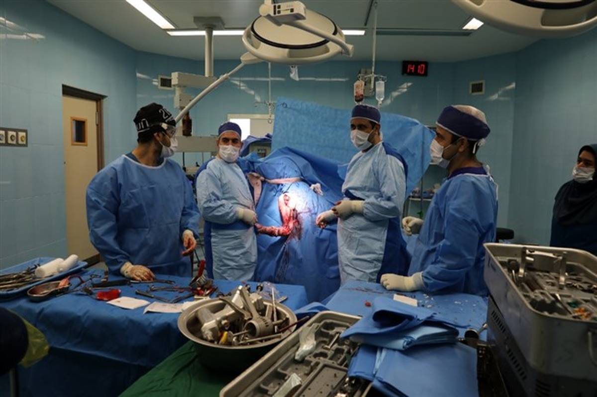جراحی تعویض کامل معکوس مفصل شانه در بیمار مبتلا به آرتریت روماتویید