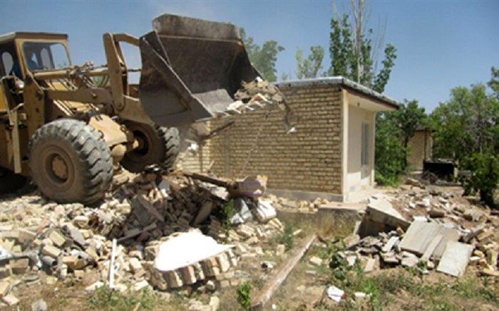 ۵۰ مورد ساخت‌وساز غیرمجاز در زمین‌های کشاروزی شهرستان ری تخریب شد