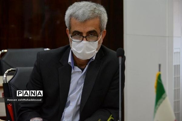 تجلیل از مسئولان دفتر معاونان و نیروهای خدماتی  اداره‌کل آموزش و پرورش استان بوشهر