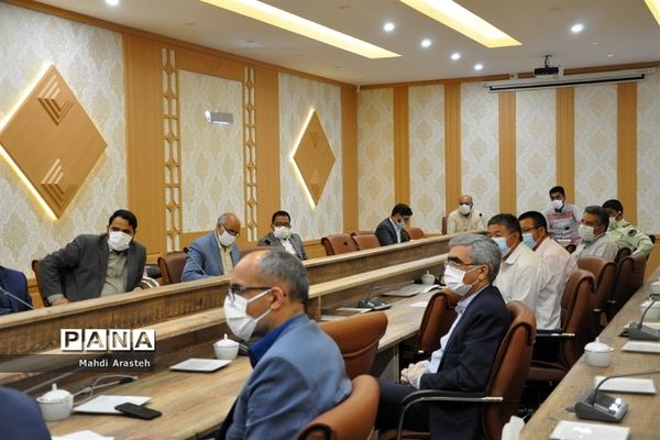 بررسی مشکلات کارخانه چدن توسط نماینده مردم بیرجند، خوسف و درمیان درمجلس شورای اسلامی