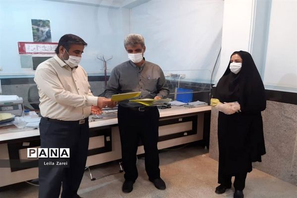 تجلیل از دختران آموزش و پرورش دشتی