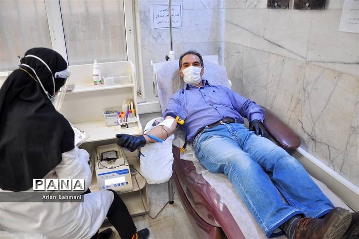 تداوم اهدای خون توسط مردم استان زنجان حتی در ایام کرونا