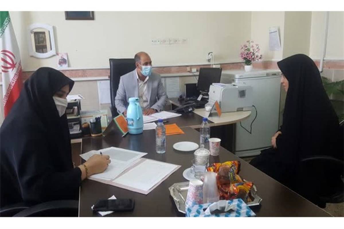 مصاحبه داوطلبین  پست مدیریت در آموزش و پرورش ناحیه 2 بهارستان