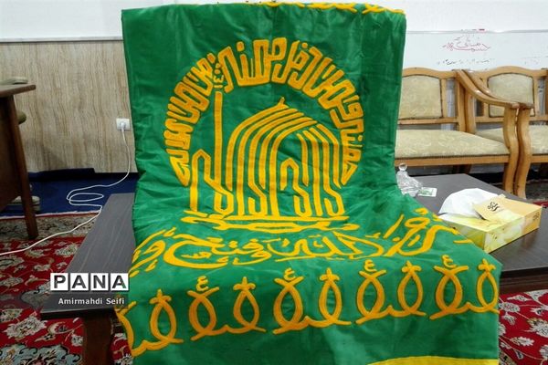 گرداندن پرچم مقدس آستان قدس رضوی در شهرستان محمودآباد