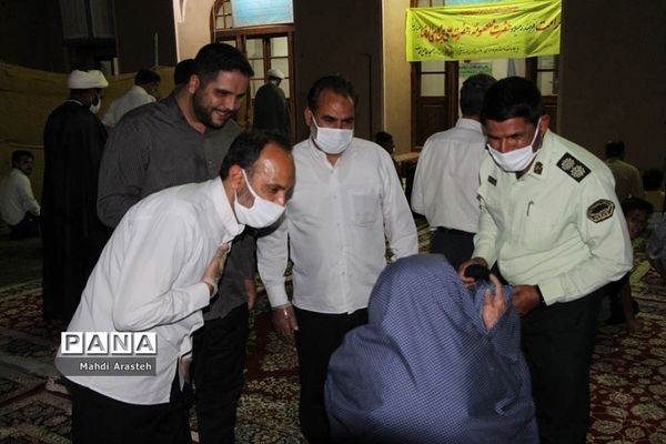 اقامه نماز با حضور کاروان زیر سایه خورشید در مسجد جامع شهرستان خوسف