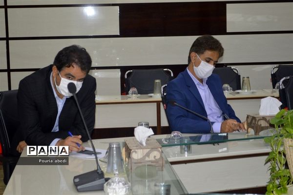 گردهمایی مدیران و روسای آموزش و پرورش استان بوشهر به صورت ویدئو کنفرانس