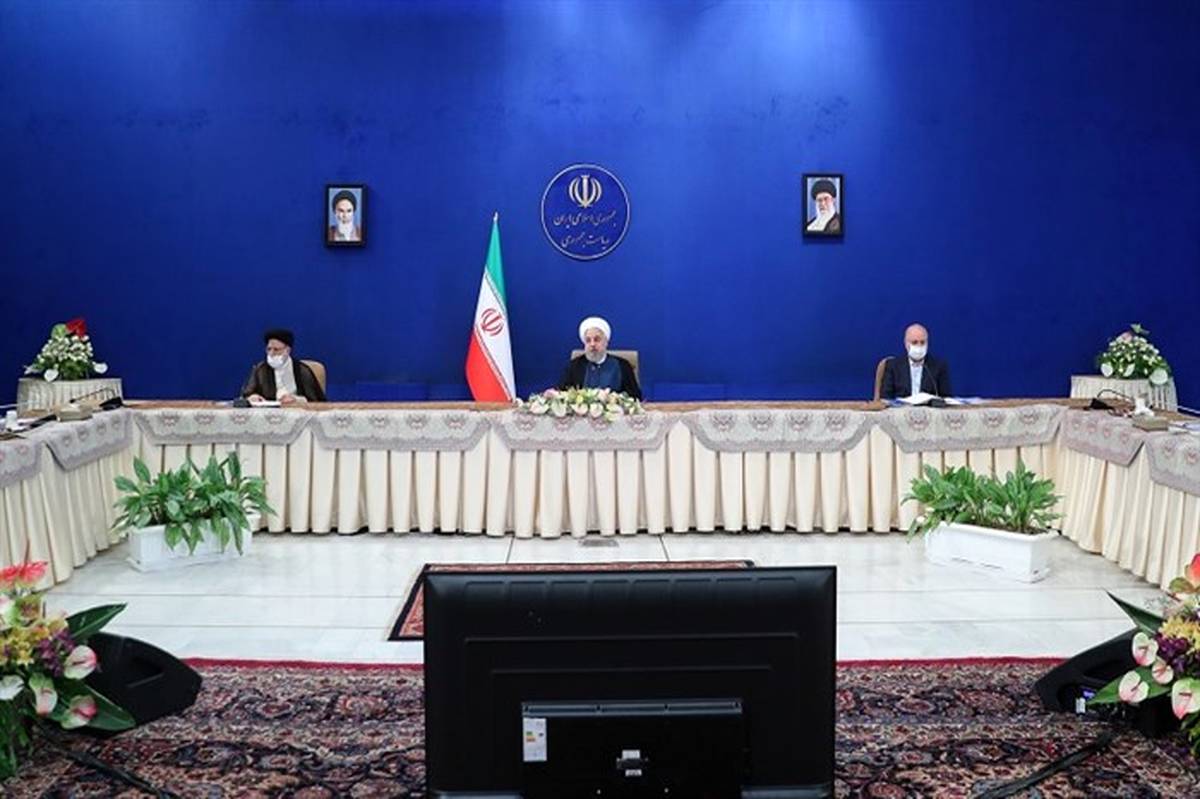 روحانی: دولت مصمم است برای رفع مشکلات با همه توان و با همراهی دو قوه دیگر تلاش کند