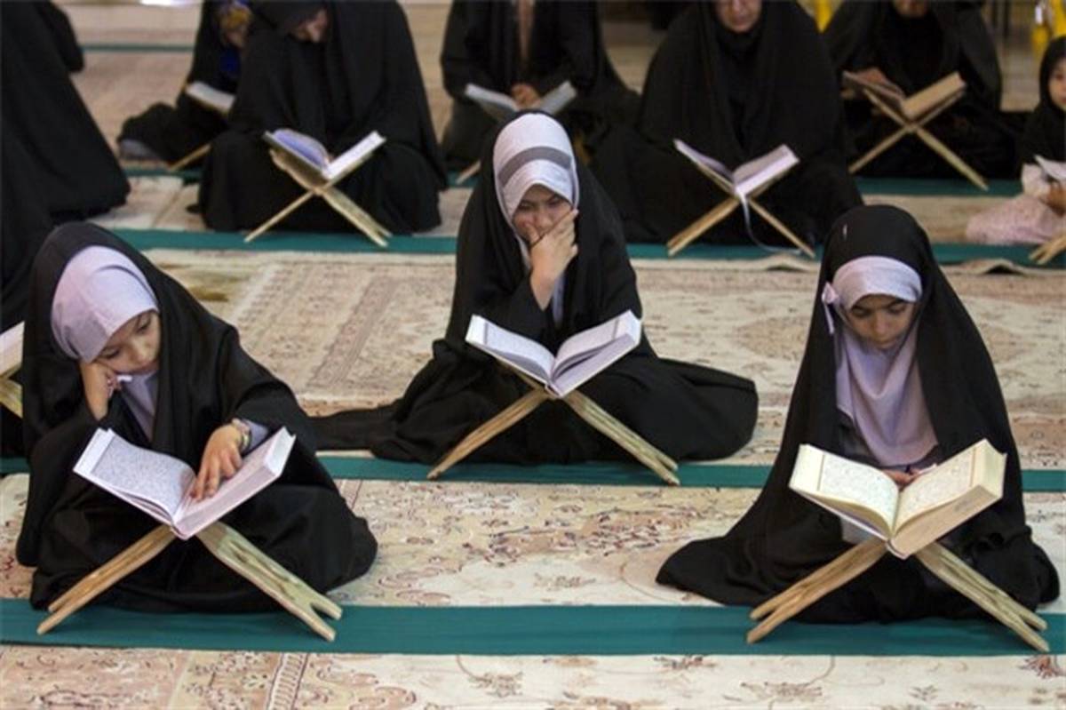 راهیابی  دانش آموزان دختر  آموزش و پرورش اسلامشهر  به مرحله کشوری مسابقات قرآن ، عترت و نماز
