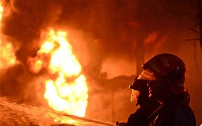 آتش سوزی در زیرزمین انبار  تجهیزات در شیراز