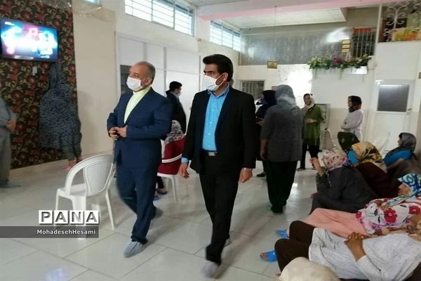 بازدید و دیدار مدیرکل آموزش و پرورش خراسان جنوبی با 18 دانش آموز با نیازهای ویژه