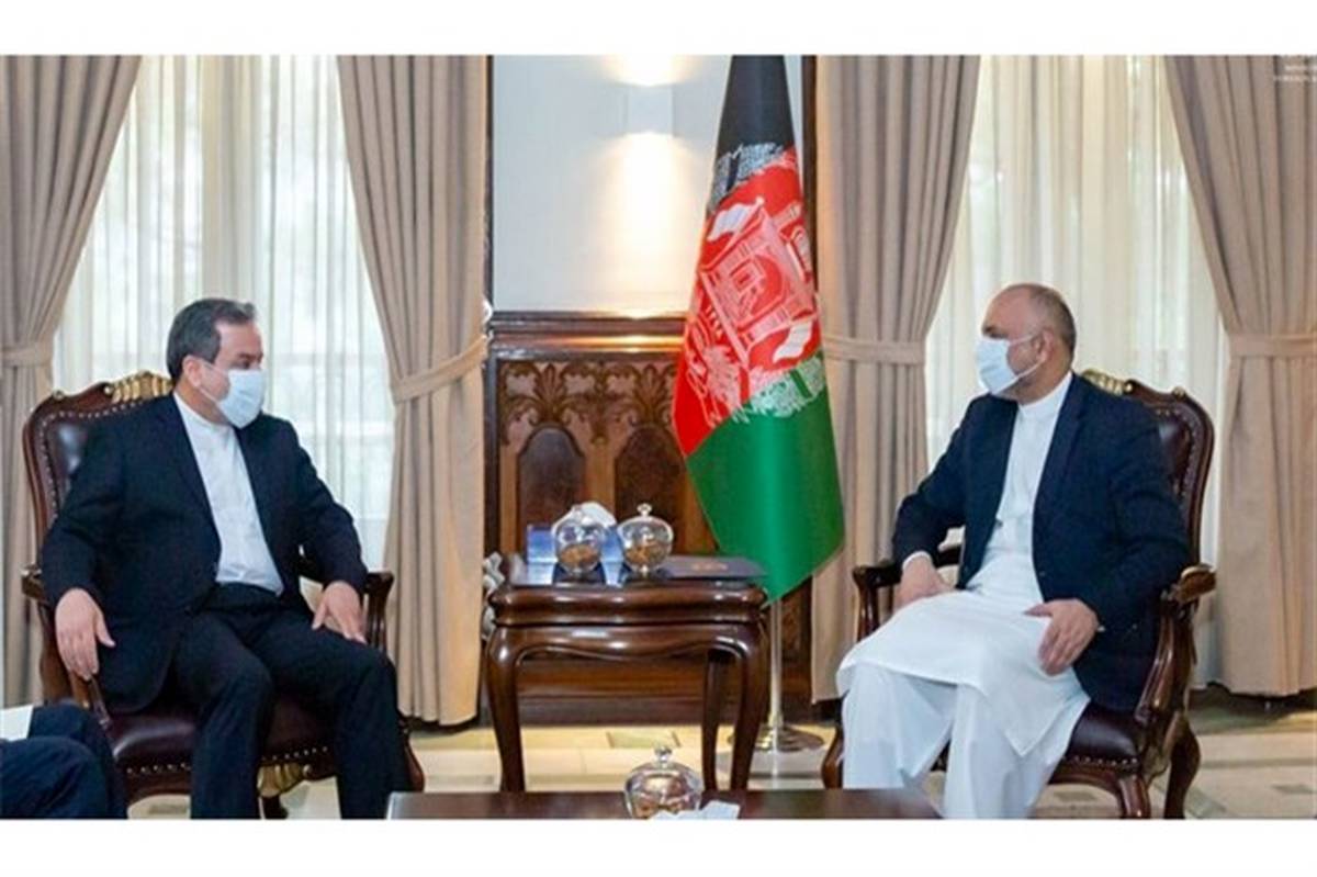 ایران و افغانستان بر توسعه روابط دوجانبه تاکید کردند