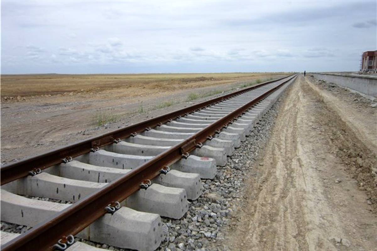 امسال ۱۰۰ کیلومتر از راه آهن اردبیل- میانه ریل گذاری می شود