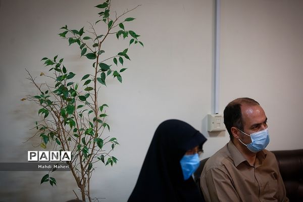 رونمایی پوستر سی و هشتمین جشنواره فرهنگی هنری فردا