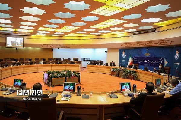 جلسه کارگروه  ارزیابی  فرصت های مدیریت کرونا
