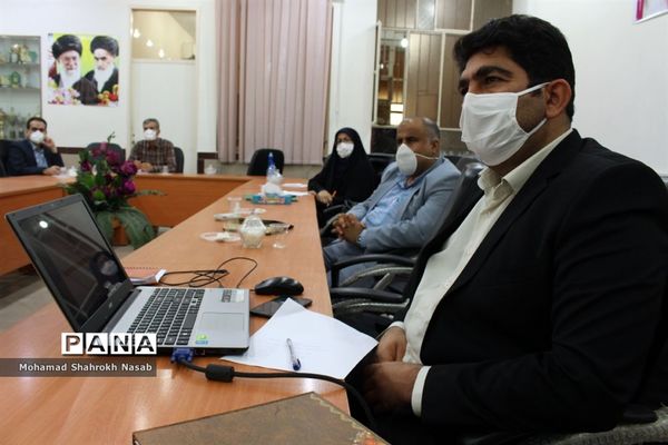 نشست ستاد اجرایی دهمین دوره انتخابات مجلس و شوراهای دانش آموزی استان خوزستان