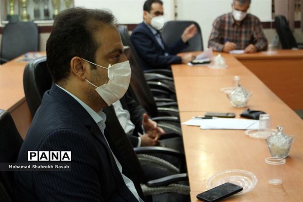نشست ستاد اجرایی دهمین دوره انتخابات مجلس و شوراهای دانش آموزی استان خوزستان