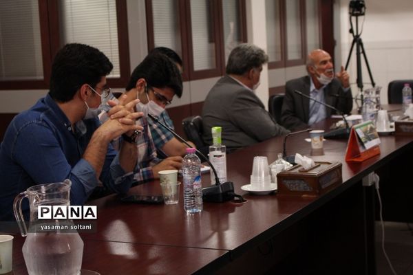 برگزاری جلسه هم اندیشی کمیتهٔ کودک و نوجوان شورای اسلامی شهر یزد