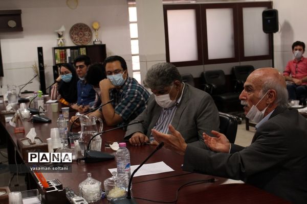 برگزاری جلسه هم اندیشی کمیتهٔ کودک و نوجوان شورای اسلامی شهر یزد