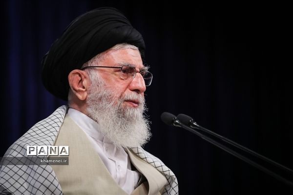سخنرانی تلویزیونی  رهبر انقلاب اسلامی  به مناسبت عید قربان
