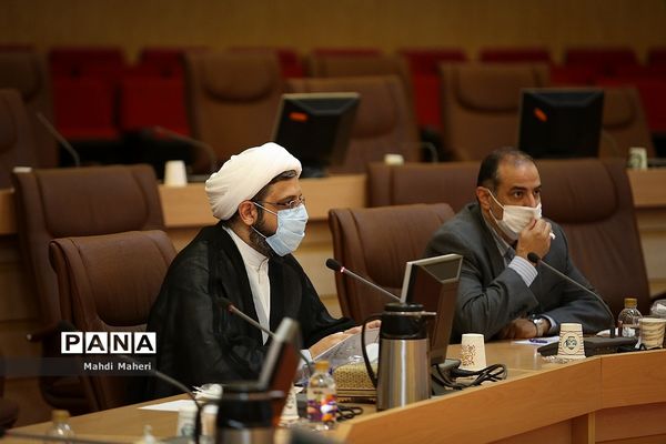 نشست کمیته امنیتی اجتماعی و انتظامی مدیریت کرونا